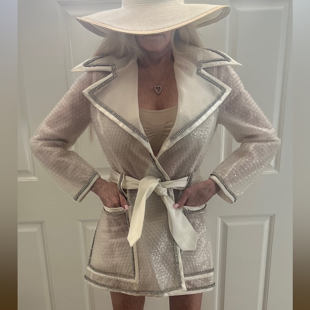 RARE-ICONIC-Dolce & Gabbana-Clear Plastic Bubble Wrap Rain Coat-Rhinestone-90s
